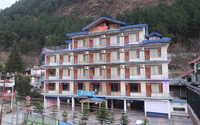 OYO 23527 Sarla Regency