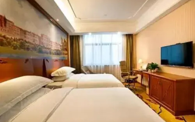 Vienna International Hotel (Yongzhou Ave Subway Stn, Ningbo Lishe Airport Branch)