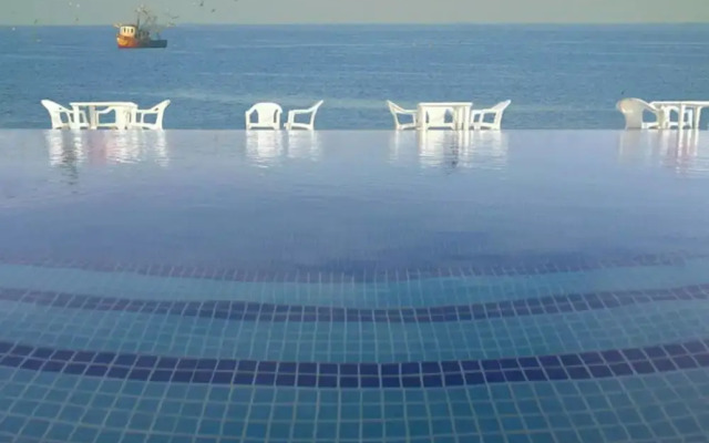 Hotel Maya Jade