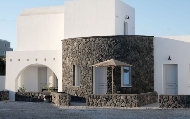 Alafropetra Luxury Suites