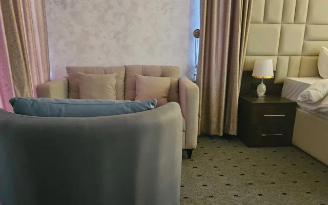 Anibex Luxe
