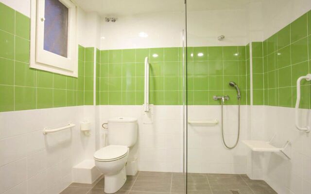 HolidaysBCN Hostel