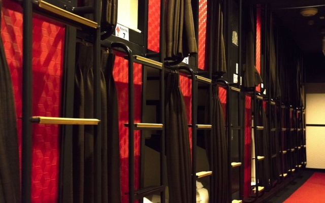 Capsule Hotel Hatagoya – Guest Rooms – Tokyo