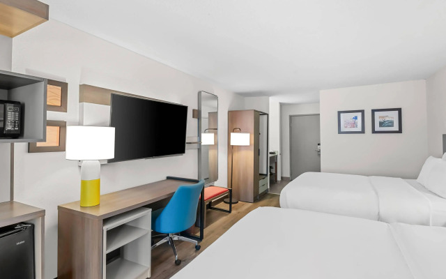 Comfort Inn & Suites Bellevue - Omaha Offutt AFB