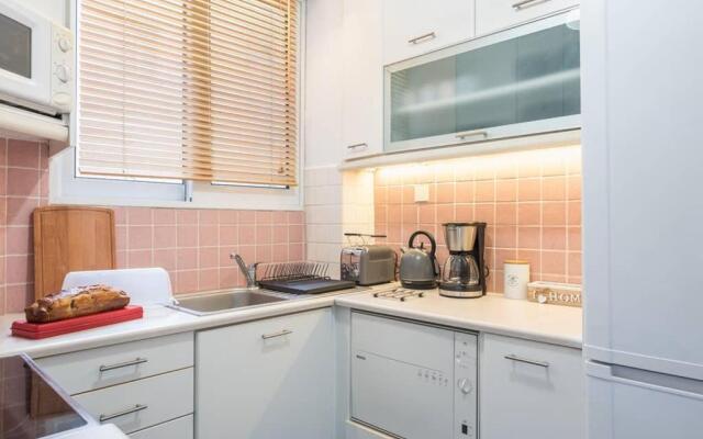 Comfortable flat next to Acropolis Museum