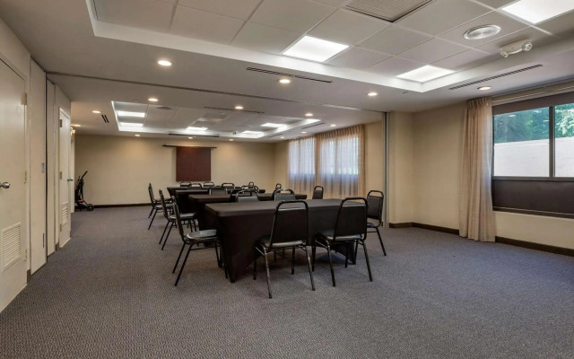 MainStay Suites Horsham - Philadelphia
