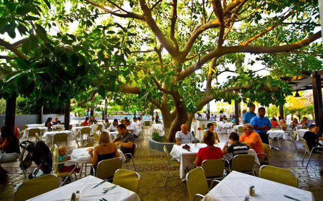 Sun Palace Resort & Spa - All Inclusive