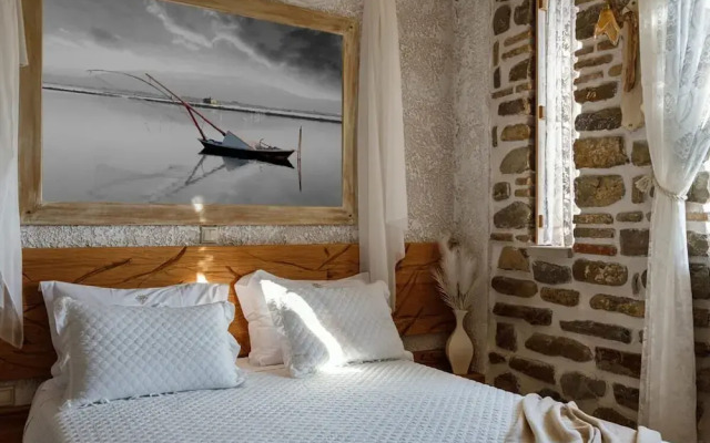 Lithos Messolongi Paradise - A Luxurious Retreat