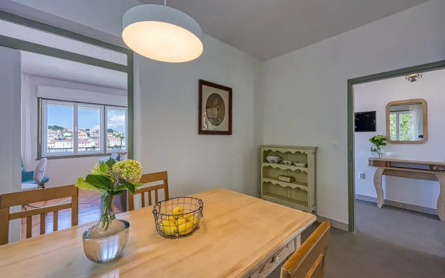 Enolabee Harbour View Apartment