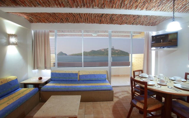 Suites Las Flores Beach Mazatlan