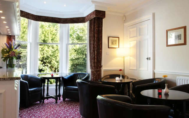 Victoria Square Hotel