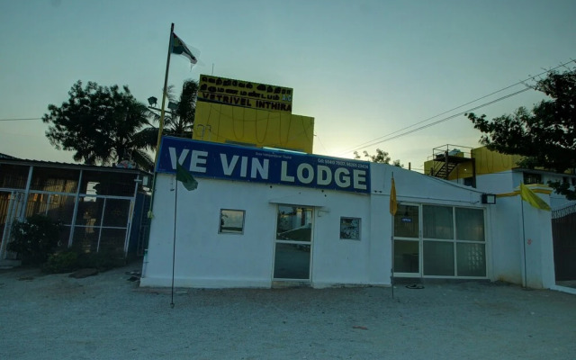 OYO 37674 Ve Vin Lodge