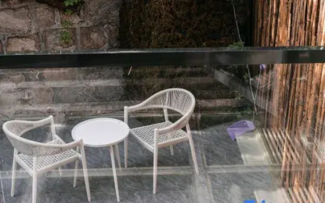 Xi'an Qinling Wildlife Park Luxian Fudi Homestay