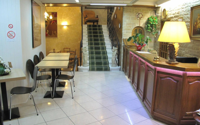 Acanthe du Temple Hôtel