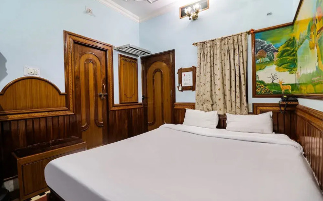 Hotel Madhu Complex by OYO Rooms