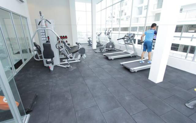 Homestay Casa Mewah at Hijauan Heights