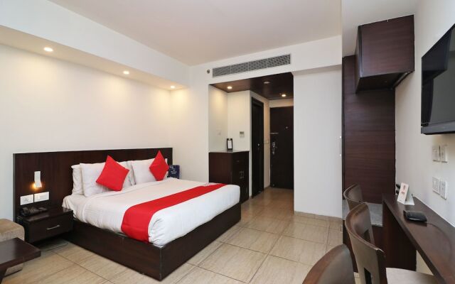 Capital O 2642 Skyline Hotel