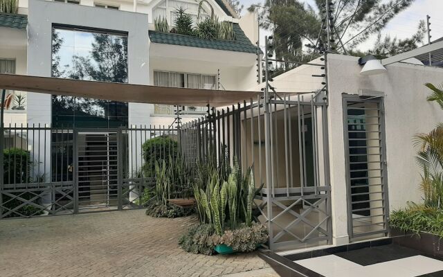 D2W Residency Suites