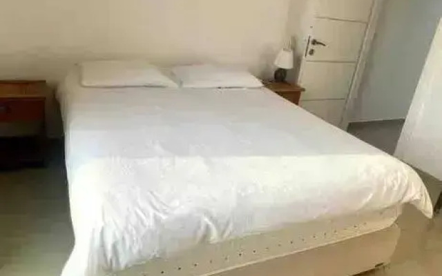Sunny 3BR Apartment Golf Residence