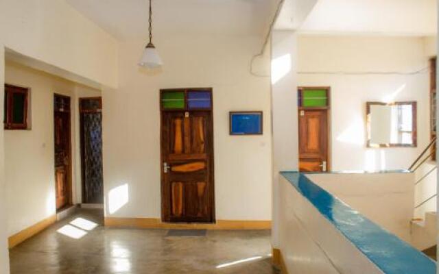 Flamingo Guest House Znz