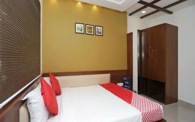 OYO 12899 Hotel Khushi Regent