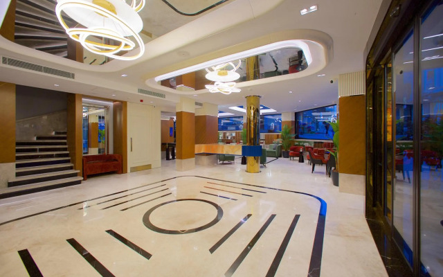 Eyfel Hotel