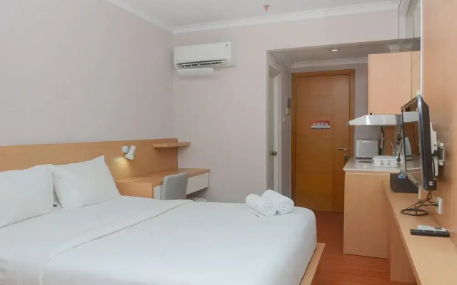 Comfort and Stylish Studio Signature Park Tebet Apartment