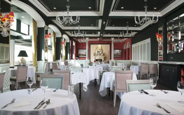 The Bromley Court Hotel