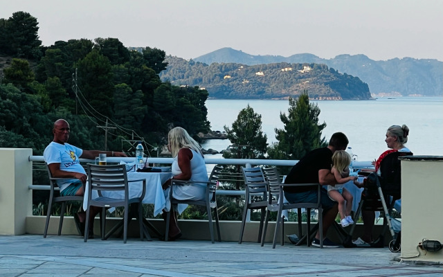 Kanapitsa Mare Hotel