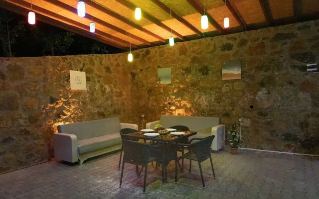 Onoda Hotel & Suites