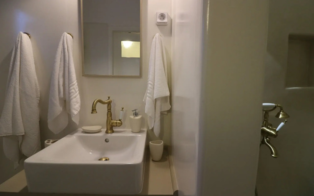 Avra Pahainas Hotel