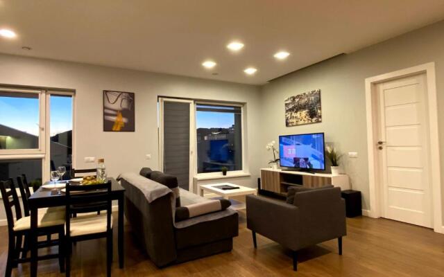 Oršos Spacious Apartment in Vilnius City Center, with Balcony