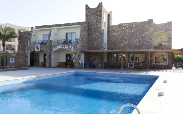 Brayka Bay Resort