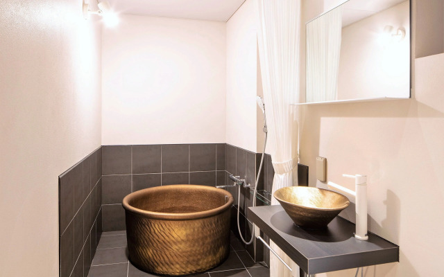 Tanakaya Kyotokarasuma