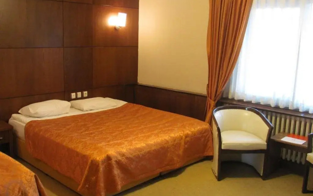Grand Astra Resort Hotel