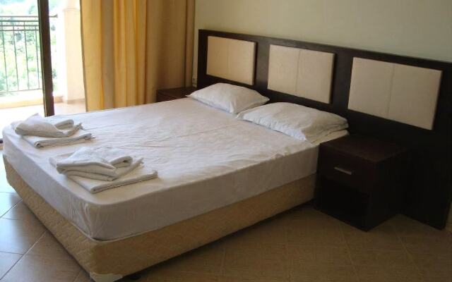 Regina Mare Apartments