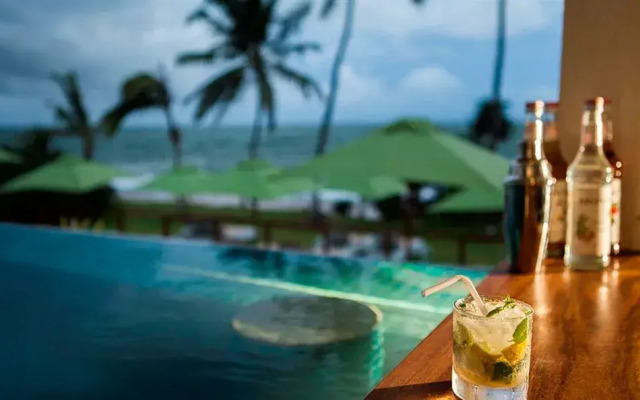 Reefs Edge Hotel
