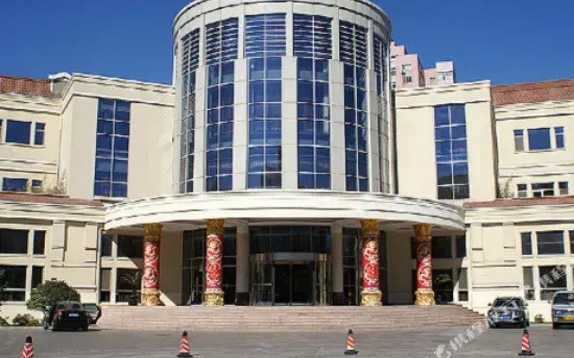 Qingdao Wheat Island Travel Center