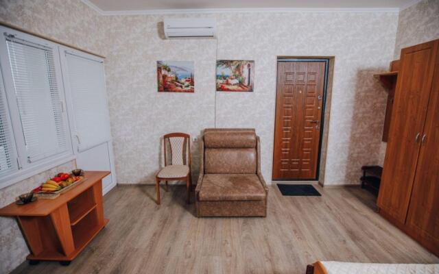 Laura Guest House