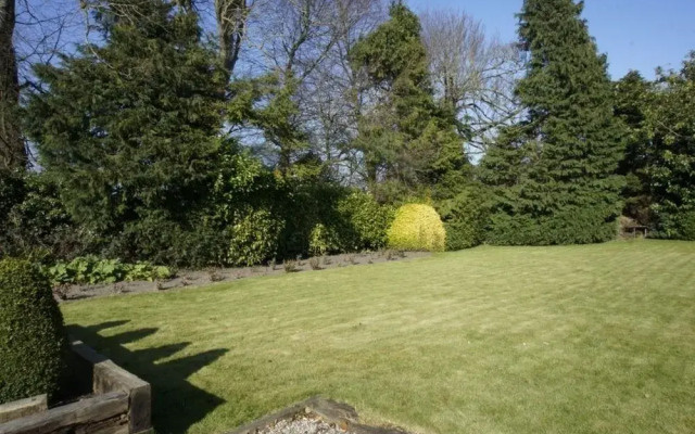 Ivyleigh House