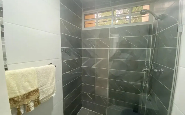 7DR Apt in Prime Location Near Monumental Area