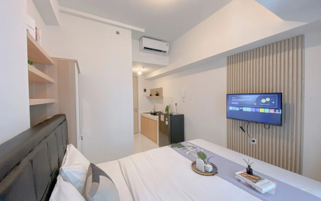 Cozy Living Studio Room at 26th Floor Tokyo Riverside PIK 2 Apartment – Guest Rooms – Jakarta