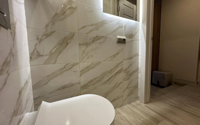 По суткам 33 на Офицерской 1А к.3 (Земля)