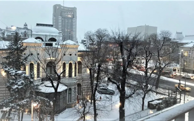 Studio Central Exer IV