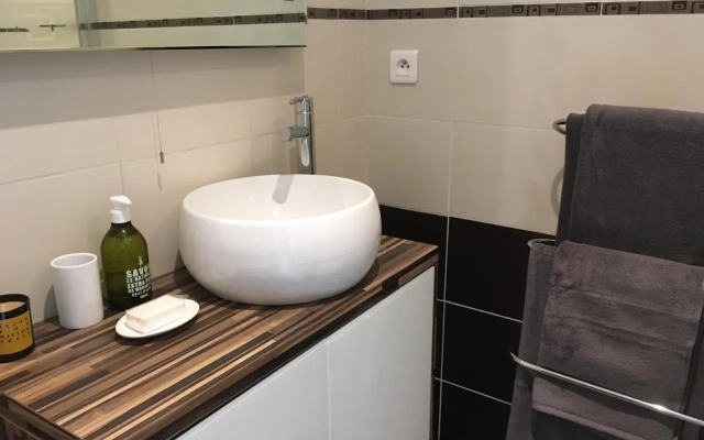 Cosy One-Bedroom Apartment -StayInAntibes- Le Cosy