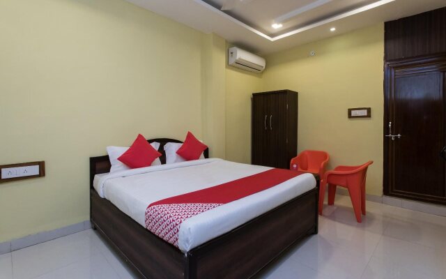 OYO 16121 Hotel Antilia