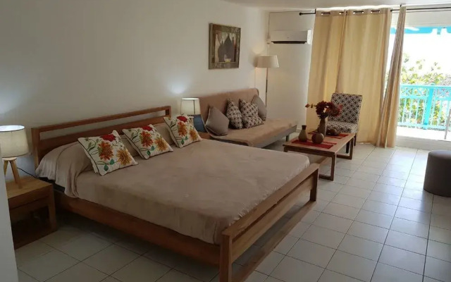Studio 03 vue mer Orient Bay