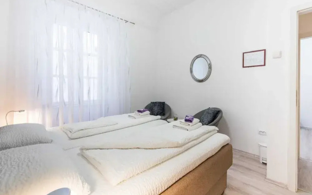 Old Town Finest - Two-bedroom Apartment - Lucarica 4 Street