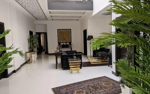 Down Town Residency