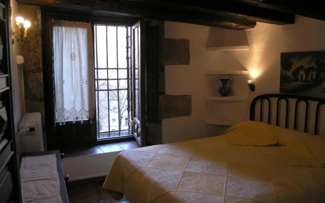 AT Casa de Alfonso VIII